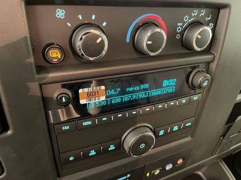 New 2025 Chevrolet Express 2500 w/ Driver Convenience Package image 12