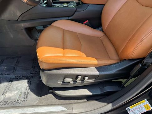 Used 2023 Cadillac XT5 Premium Luxury w/ Technology Package AWD/4WD image 3