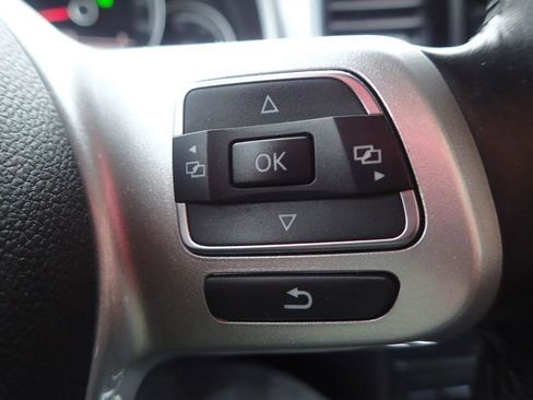 Used 2013 Volkswagen Beetle TDI FWD image 15