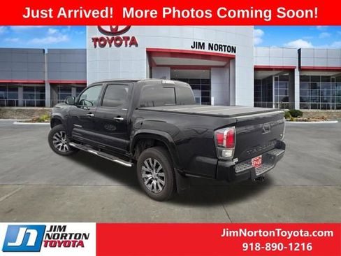 Used 2023 Toyota Tacoma Limited RWD image 5