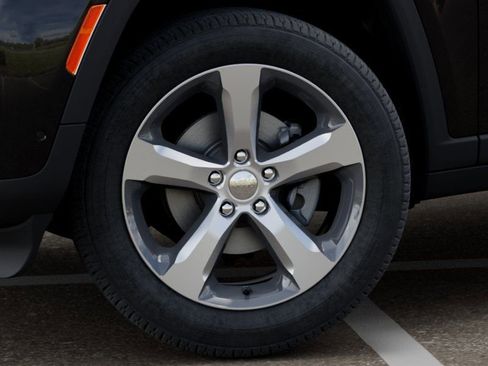 New 2026 Jeep Grand Cherokee Limited w/ Luxury Tech Group II image 8