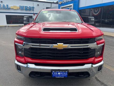 Used 2025 Chevrolet Silverado 2500 LT w/ Convenience Package AWD/4WD image 15