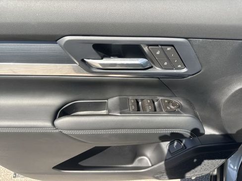 New 2026 GMC Terrain Elevation image 13