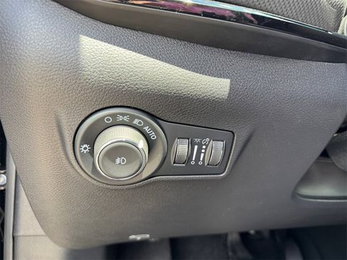 New 2025 Jeep Compass Limited w/ Sun & Sound Group image 20