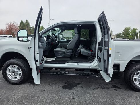 New 2026 Ford F250 XLT w/ 360-Degree Camera Package AWD/4WD image 10