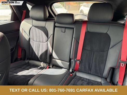 Used 2022 Genesis GV70 3.5T Sport w/ Sport Prestige Package AWD/4WD image 31