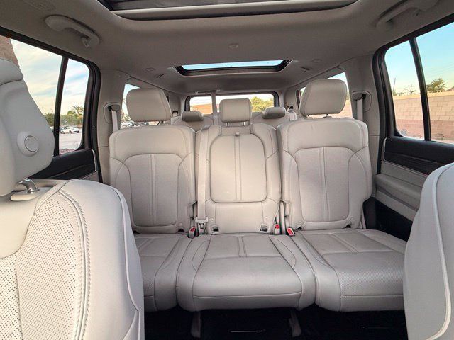 Used 2022 Jeep Wagoneer Series II w/ Premium Group I RWD image 15