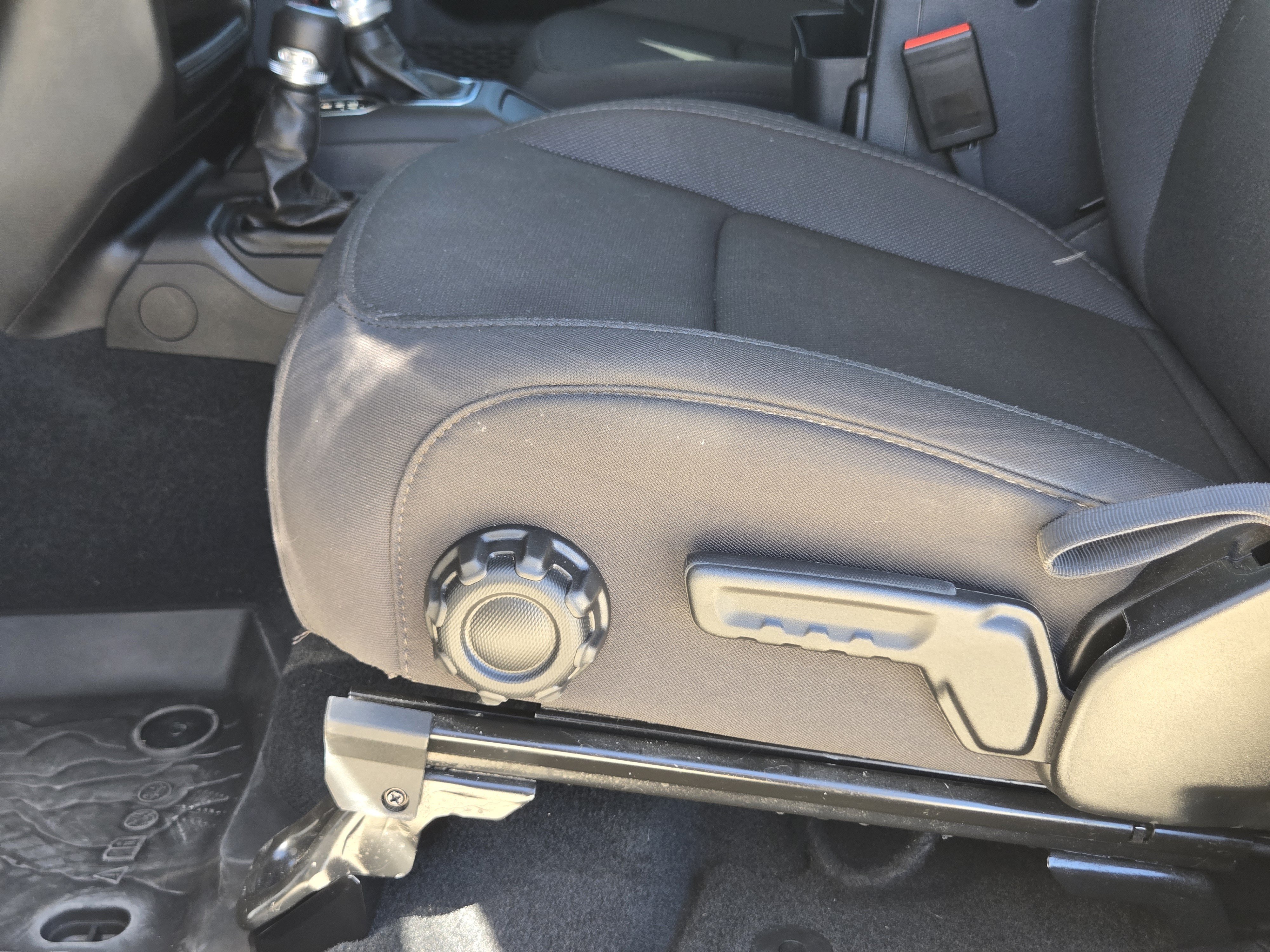 Used 2023 Jeep Wrangler Sport AWD/4WD image 23