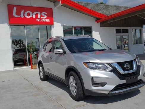 Used 2018 Nissan Rogue SV w/ Premium Package AWD/4WD image 1