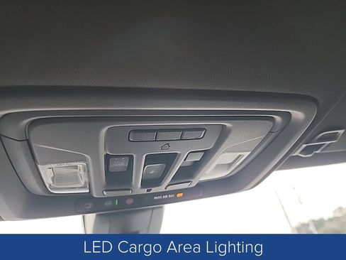 Used 2020 GMC Sierra 1500 AT4 w/ AT4 Premium Package image 19