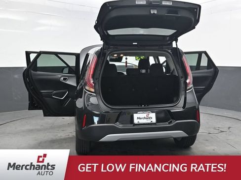 Used 2023 Kia Soul LX w/ LX Technology Package FWD image 42