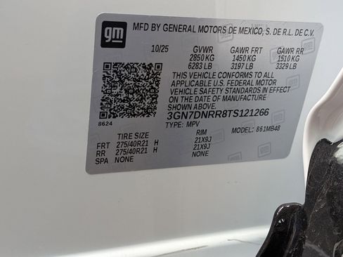 New 2026 Chevrolet Equinox EV LT w/ Convenience Package II AWD/4WD image 19