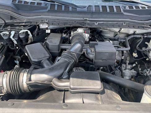 Used 2020 Ford F250 Lariat w/ Lariat Value Package AWD/4WD image 9