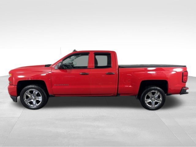 Used 2018 Chevrolet Silverado 1500 Custom w/ Custom Value Package AWD/4WD image 6