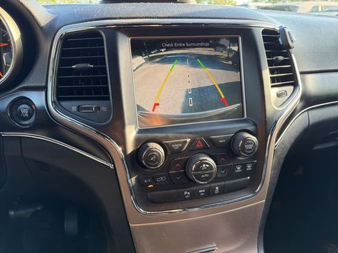 Used 2014 Jeep Grand Cherokee Limited w/ Luxury Group II image 11