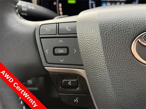 Used 2025 Toyota Camry SE image 20