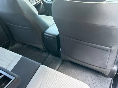 Used 2018 Toyota RAV4 Adventure AWD/4WD image 35