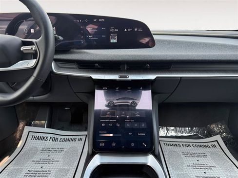 Used 2024 Lucid Air Pure RWD image 12