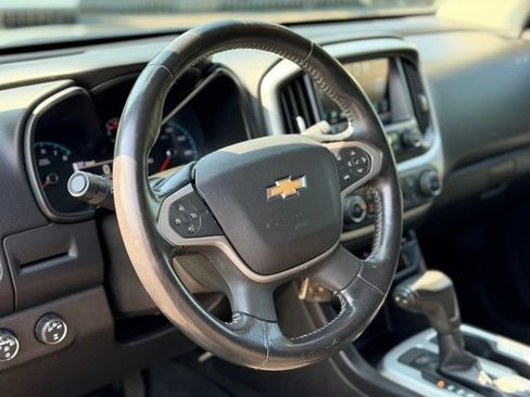 Used 2016 Chevrolet Colorado LT w/ Midnight Edition AWD/4WD image 9
