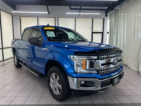 Used 2019 Ford F150 XLT w/ Equipment Group 302A Luxury AWD/4WD image 2