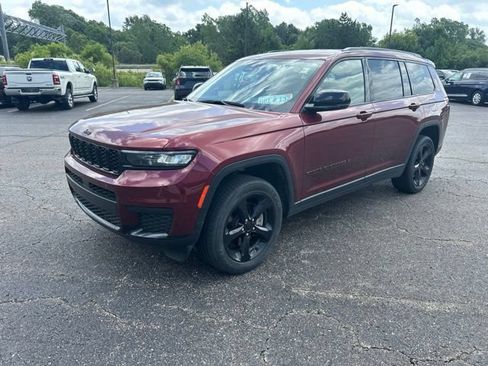 Used 2023 Jeep Grand Cherokee L Laredo AWD/4WD image 1