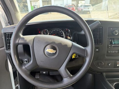 Used 2018 Chevrolet Express 3500 Extended w/ Power Convenience Package RWD image 15