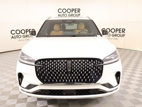 New 2026 Lincoln Aviator Black Label AWD/4WD image 9