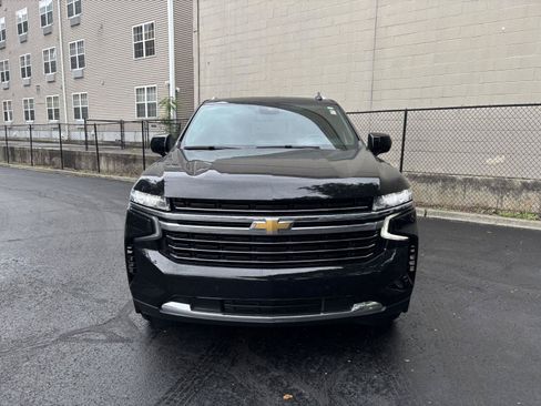 Used 2024 Chevrolet Suburban LT AWD/4WD image 5
