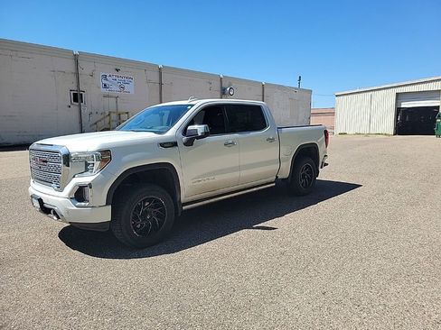Used 2021 GMC Sierra 1500 Denali w/ Denali Ultimate Package AWD/4WD image 33
