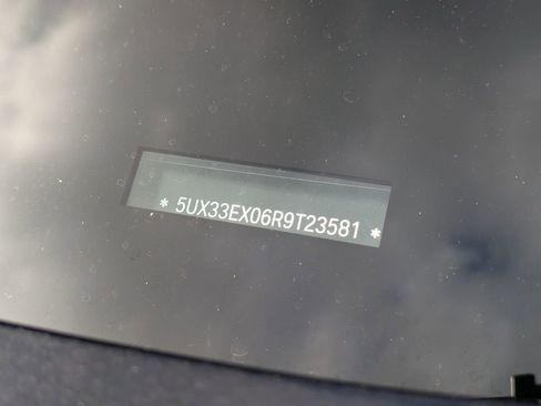 Used 2024 BMW X6 xDrive40i w/ Premium Package image 7