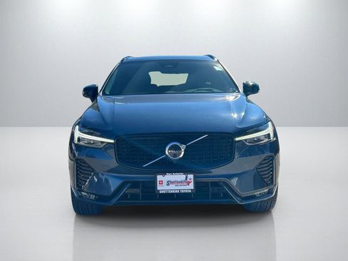 Used 2023 Volvo XC60 B5 Plus w/ Climate Package image 2