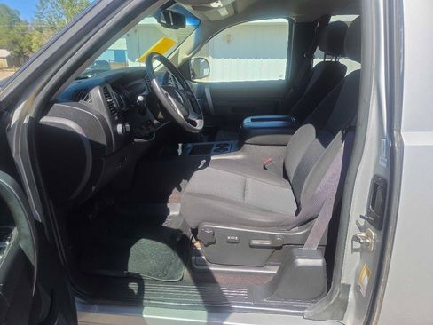 Used 2011 Chevrolet Silverado 1500 LT AWD/4WD image 11