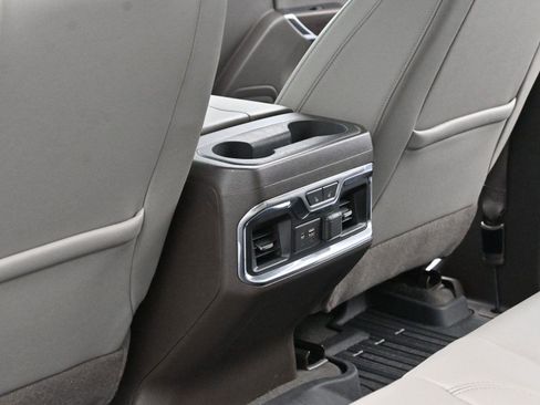 Used 2019 GMC Sierra 1500 SLT w/ SLT Premium Package image 28