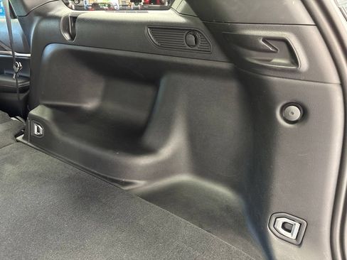 Used 2025 Jeep Grand Cherokee Limited AWD/4WD image 49
