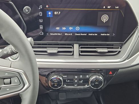 New 2026 Chevrolet Trax ACTIV w/ Sunroof Package FWD image 19