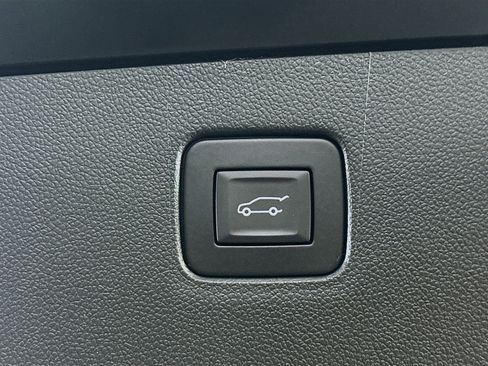 Used 2024 Buick Envista Preferred w/ Convenience II Package image 30