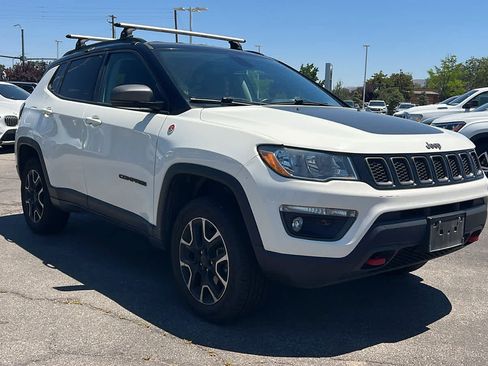 Used 2020 Jeep Compass Trailhawk AWD/4WD image 3