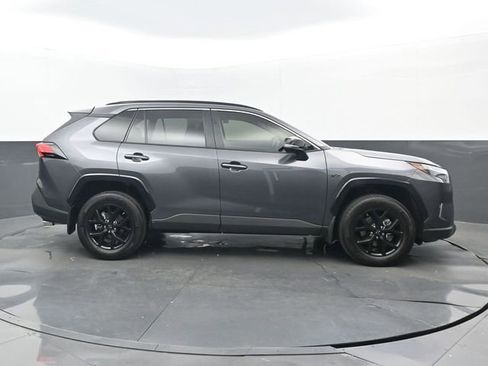 Used 2024 Toyota RAV4 XLE FWD image 2