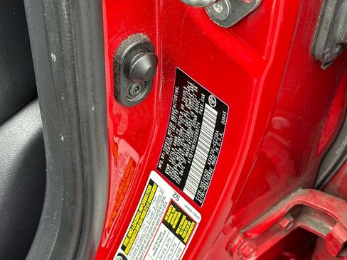 Used 2019 Toyota Camry SE image 33