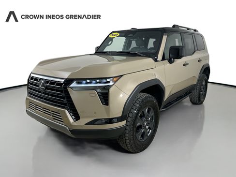 Used 2025 Lexus GX 550 AWD/4WD image 1