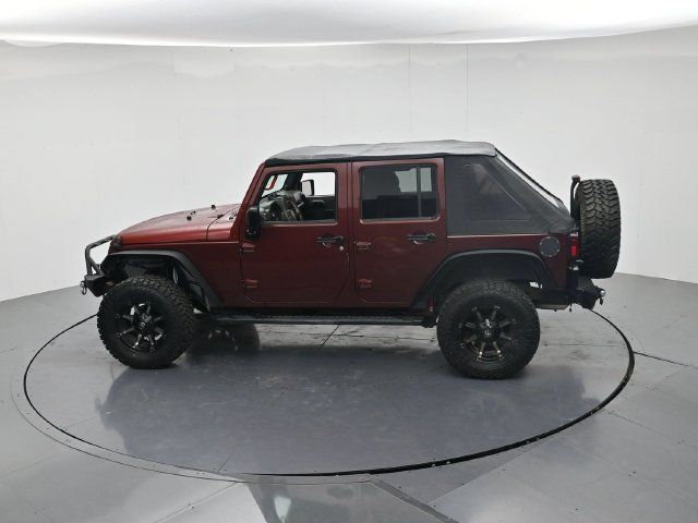 Used 2007 Jeep Wrangler Unlimited Sahara RWD image 45