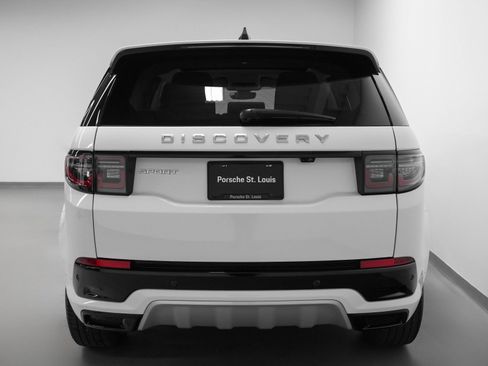 Used 2024 Land Rover Discovery Sport S image 11