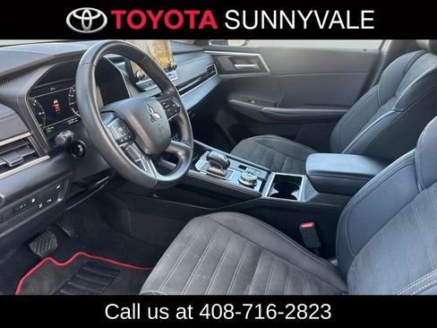 Used 2023 Mitsubishi Outlander SE image 14