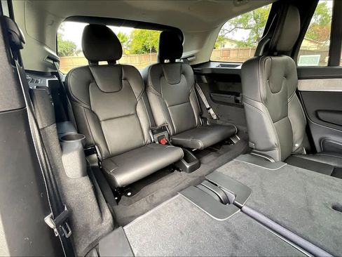 New 2026 Volvo XC90 B6 Ultra w/ Protection Package image 28