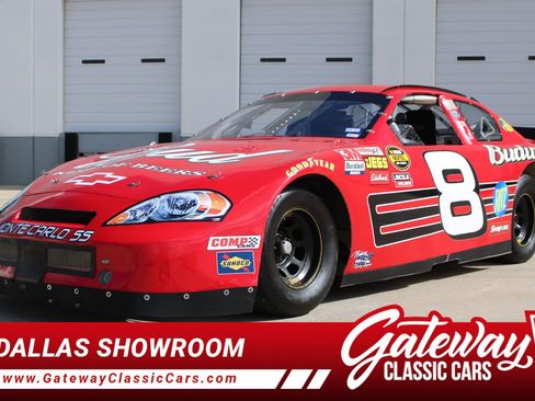 Used 2004 Chevrolet Monte Carlo SS FWD image 1