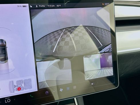 Used 2019 Tesla Model 3 Standard Range image 22