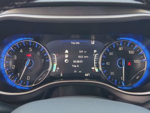 New 2026 Chrysler Pacifica Select image 11