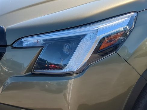Certified 2023 Subaru Forester Limited image 7