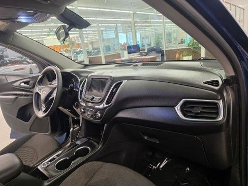 Used 2019 Chevrolet Equinox LT FWD image 14