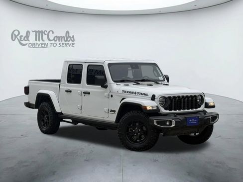 Used 2024 Jeep Gladiator Sport AWD/4WD image 1